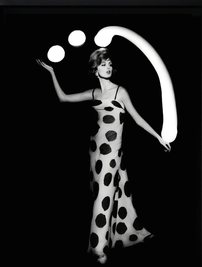 光影游戏来自1962年的时尚大片摄影丨williamklein