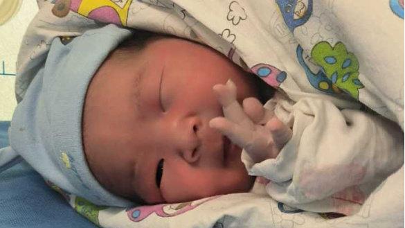 爱“捣蛋”的宝宝，有3个成长优势，将来很难不聪明