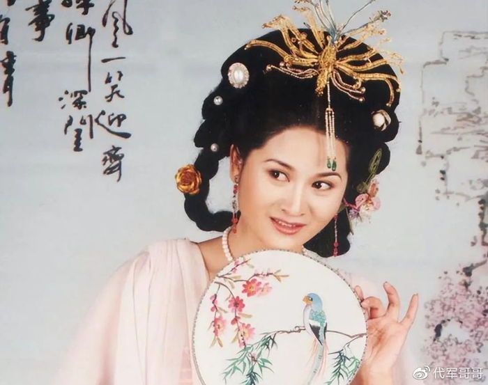 20年前,自曝遭30位导演“潜规则”的张钰,如今46岁怎样了?|回应|娱乐圈|黄健中|电视剧|复出_新浪新闻