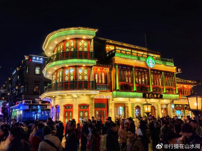春节想看人山人海那你就来北京前门大街走一走吧摄影