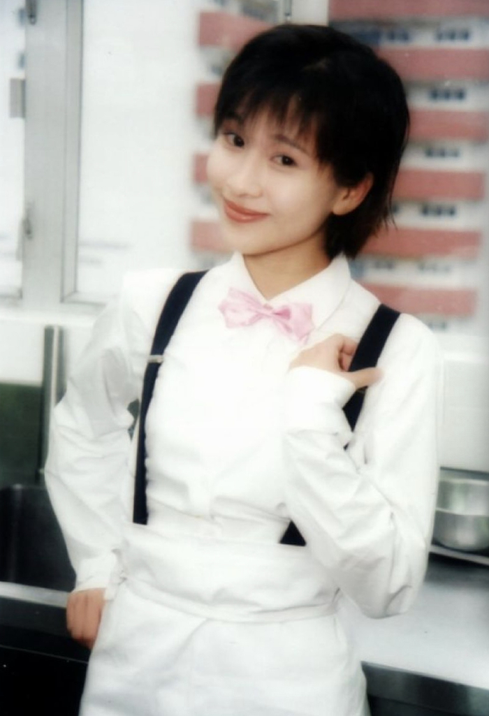 文颂娴时隔17年亮相tvb短发造型爽朗大方称女儿已长大可复出