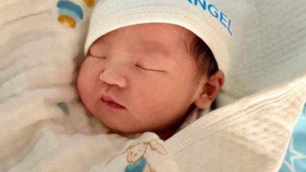 不想宝宝“越养越丑”，这5个陋习要自检，家长别不当回事