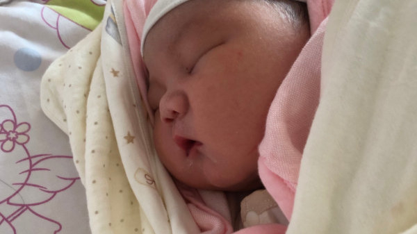 月嫂越勤奋，妈妈越吃亏，很多妈妈都吃过亏