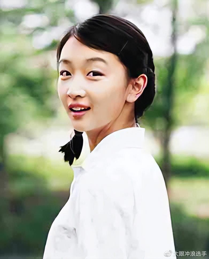 周冬雨"最清纯的谋女郎"