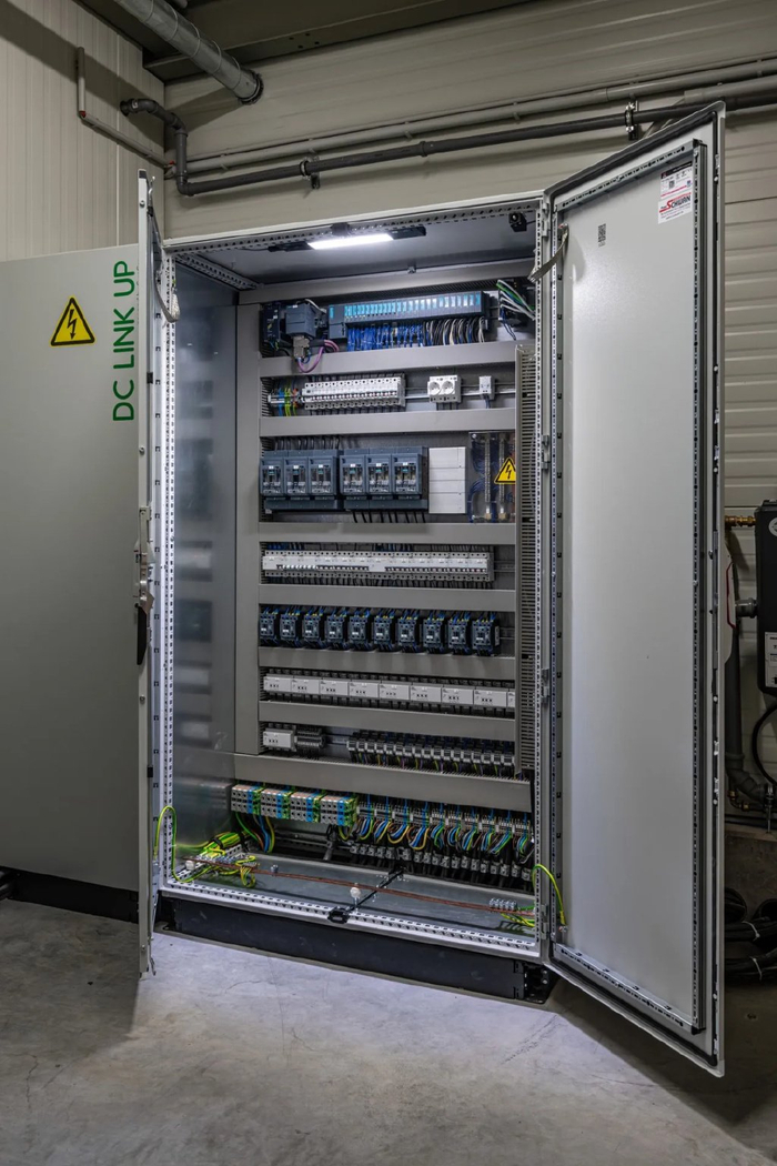 西门子plc控制柜图片