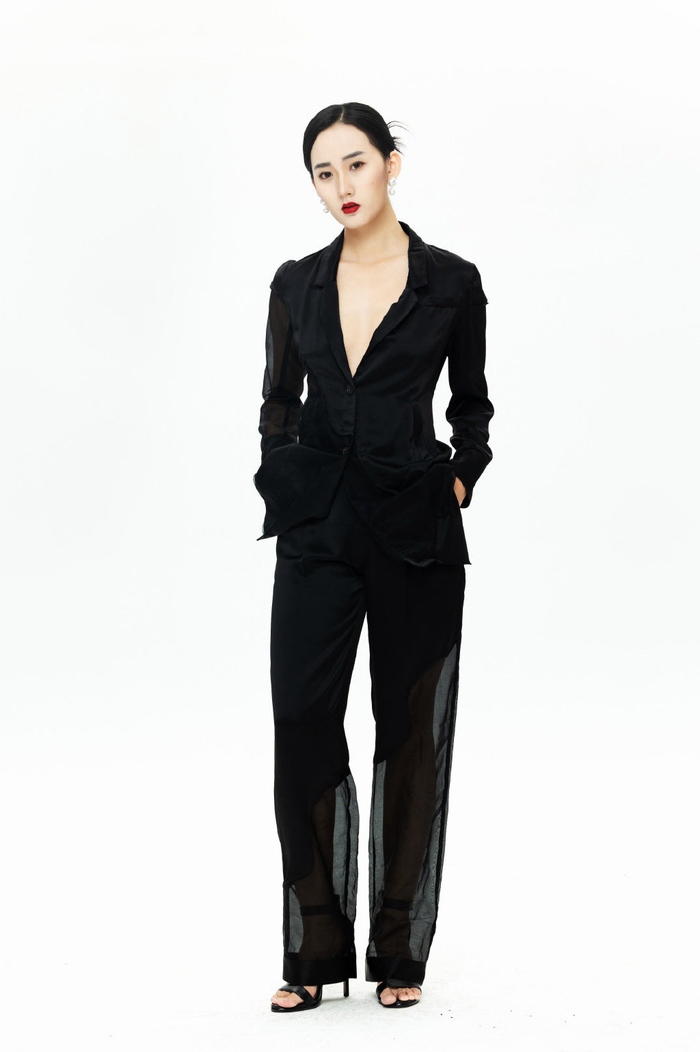 山从云·魏丹:开合|aw24中国国际时装周|丝绸之路|设计师|服装_新浪