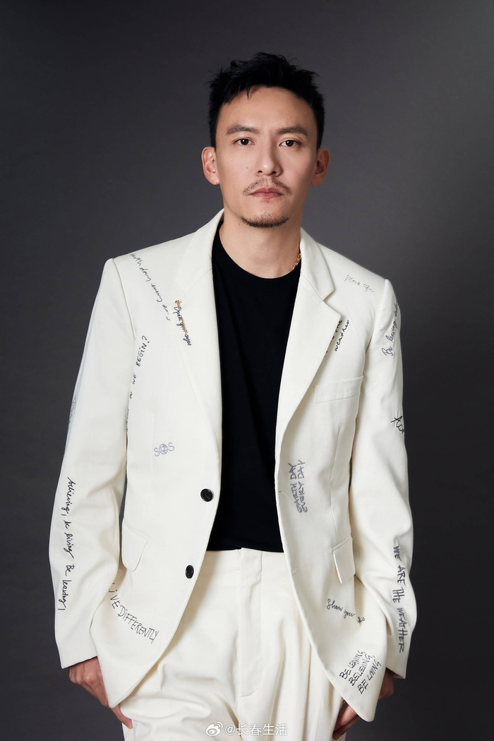 陈震和张震整混了,我说怎么和黄志忠越来越像,这也不像绣春刀主演啊