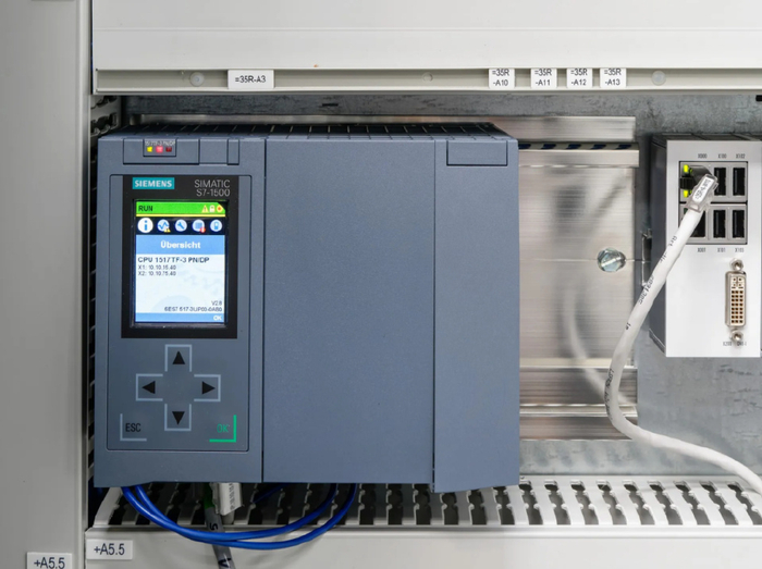 西门子plc控制柜图片