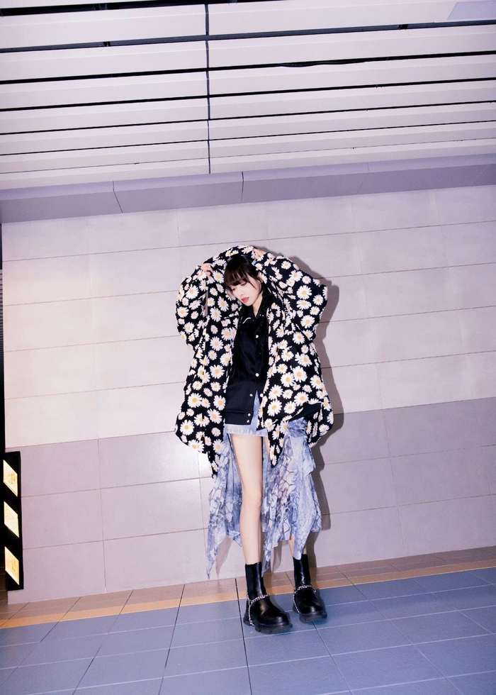 宋茜双十一晚会彩排造型释出,双丸子头麻花辫……__财经头条