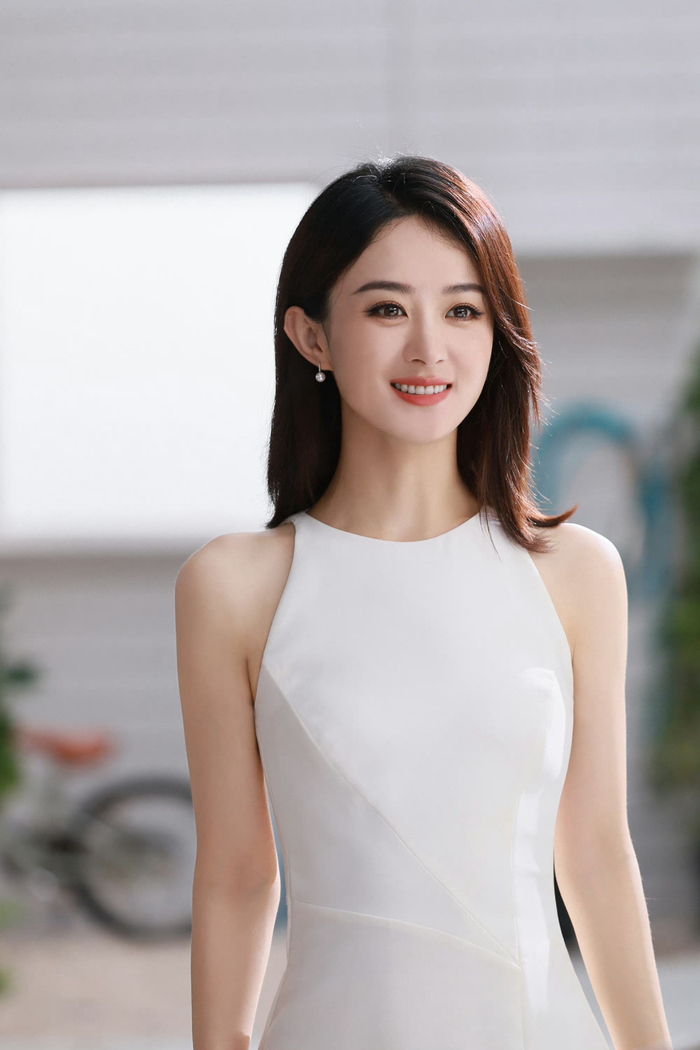 收到赵丽颖明信片啦 "来自夏天的记忆" 树茂密了夏天