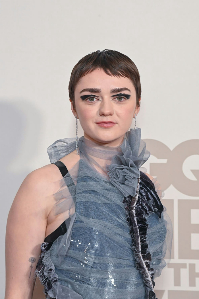 出席gq英国版2023年度男士盛典的二丫maisie