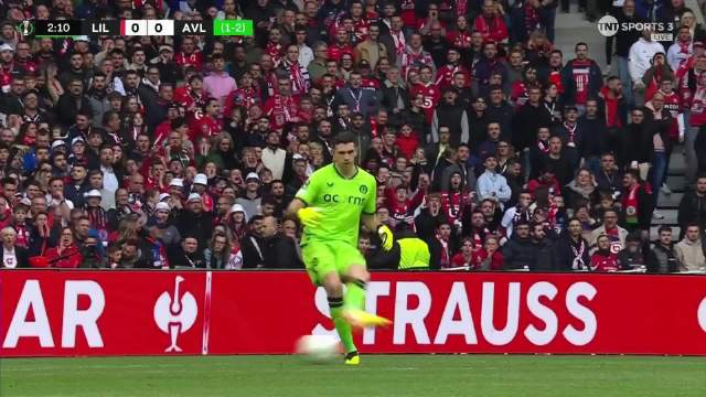 法兰西公敌大马丁在里尔主场一触球就嘘声震天