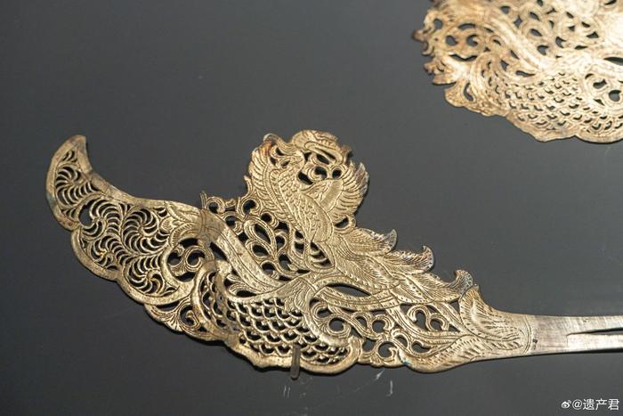 陕西铜川博物馆收藏的一组唐代鎏金凤纹银钗