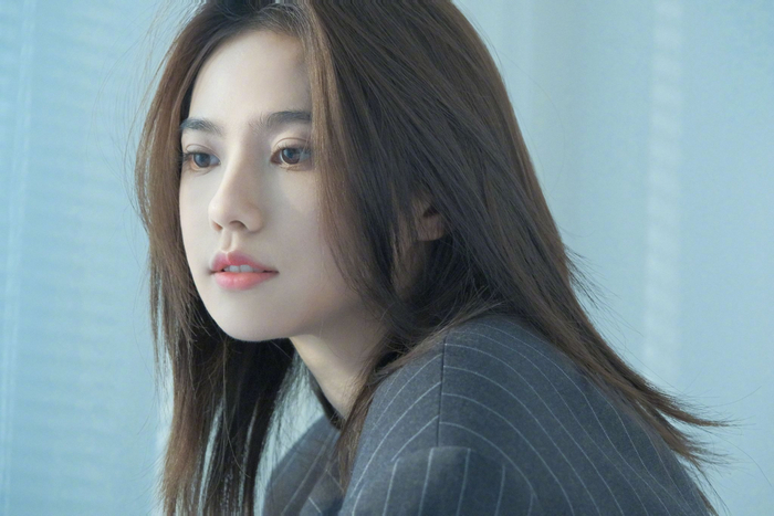 姜珮瑶文艺清新女友感姜珮瑶捧花照好适合当头像啊