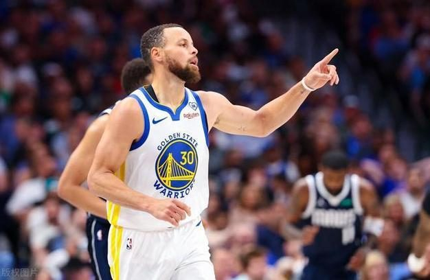 麦迪指责库里只会抱大腿夺冠,詹姆斯愤怒回应,多位nba球员认同