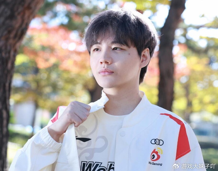 韩国网友热议LPL选手,刘青松被夸很帅,missing像宝可梦里的小刚|刘青松|选手|话题_新浪新闻