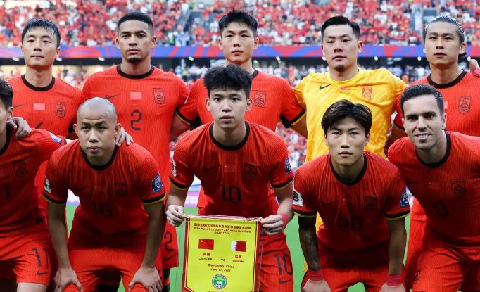 正式官宣，足协敲定，名帅上任，58岁，8月出征