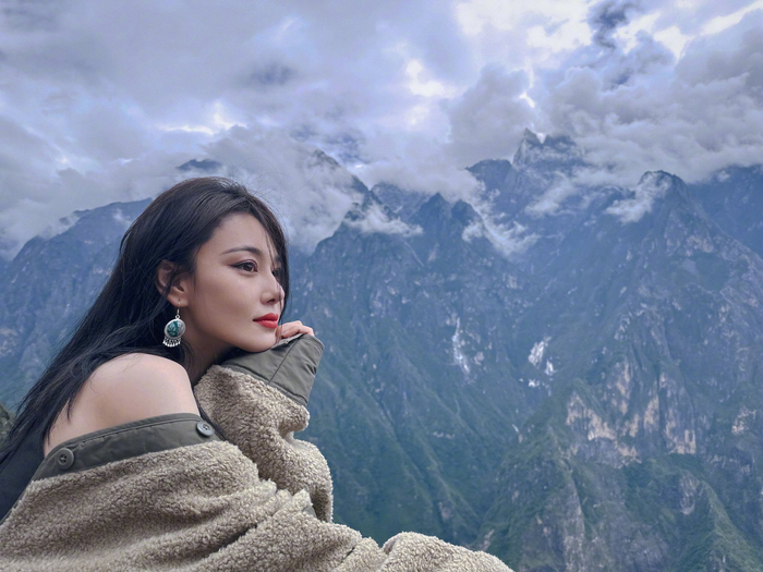 张馨予一不小心成了旅游博主张馨予