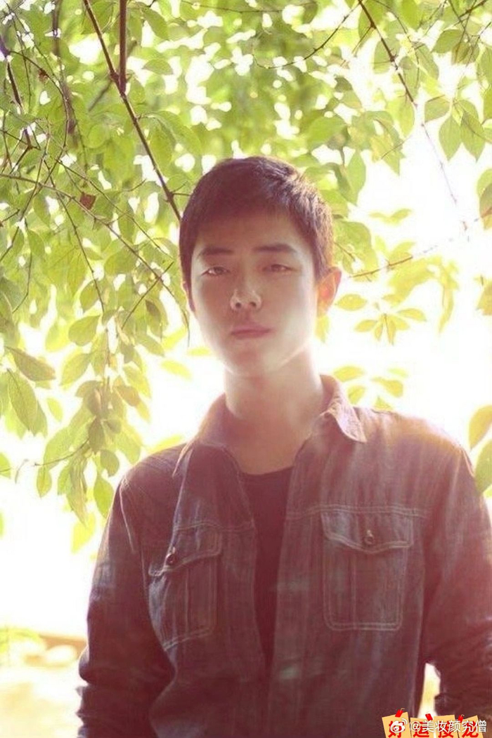 肖战素人时期原来长这样