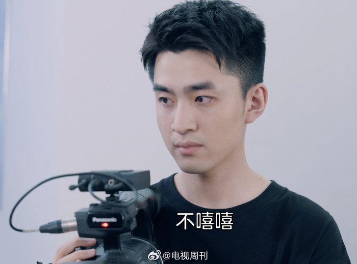 《1818编辑部》网剧版即将登场,黄金眼新变身!