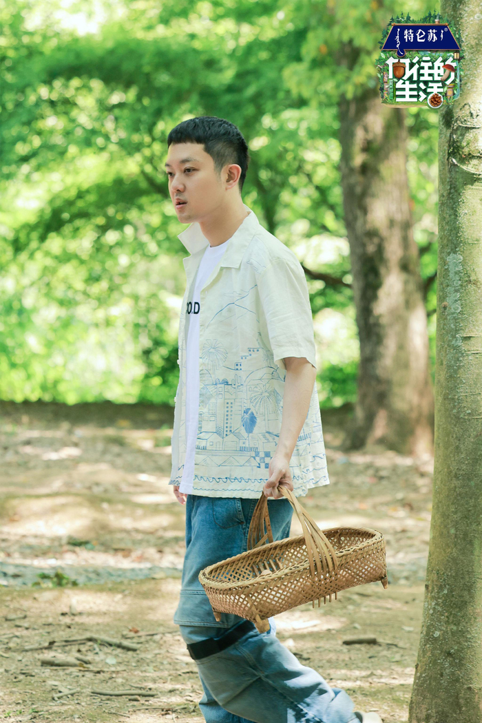 蘑菇屋小队@黄磊微博 @何炅 @那英 @秦昊jeff