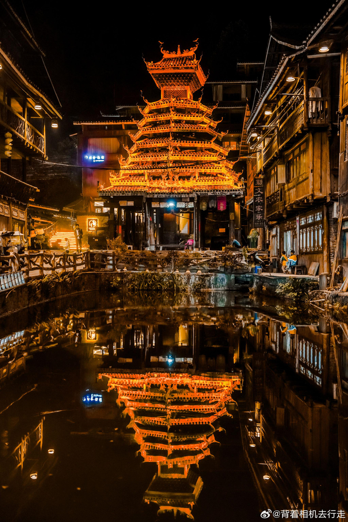 侗寨醉美夜景 感受黔东南梦幻夜色 📍贵州肇兴侗寨