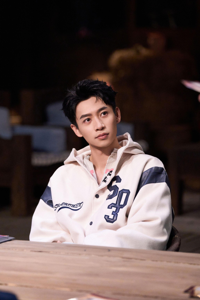 晨子魏晨时隔七年再次重返羊不哭村