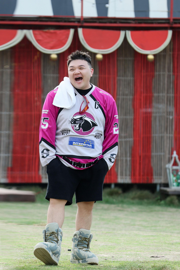 有了孩子人也变萌了是吧,艾福杰尼当爸前后判若两尼