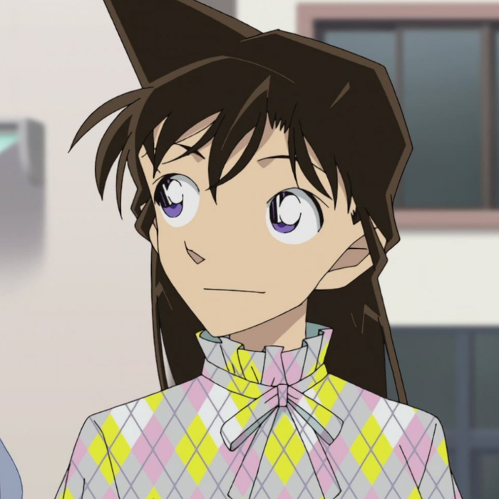 这集的小兰也有好看的角度啊我觉得这几张就很可爱啊