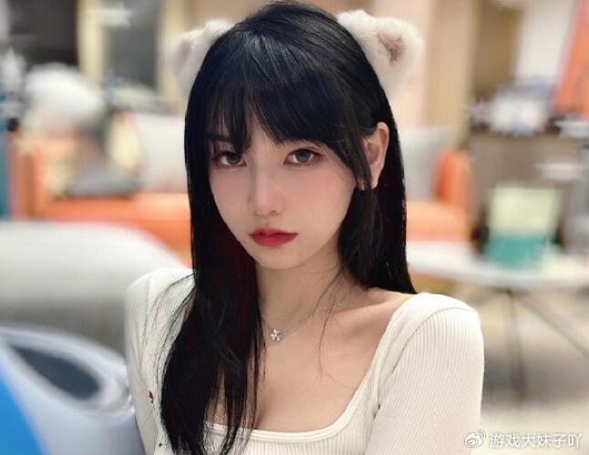 女主播自曝生活成本,一个月固定消费3万元,光燃气费就要3000|燃气费