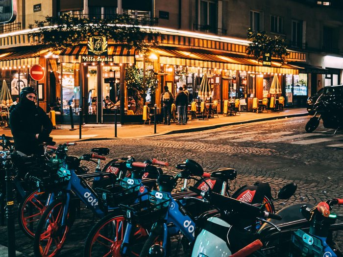 入夜以后,关于巴黎街头的随手拍 某神秘手机 91lightroom