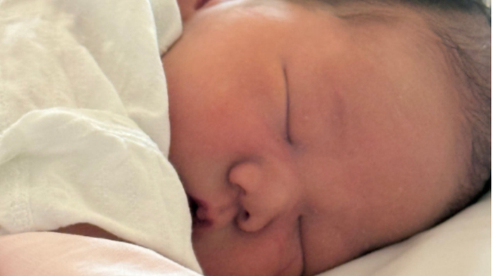 除了发呆，宝宝这3个“怪现象”也暗示聪明，莫大意