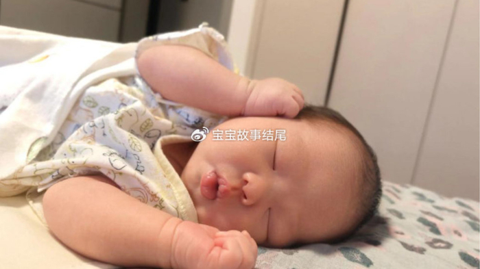 不是迷信！宝宝是否聪明，睡眠中就可以看出来，占一个就窃喜吧