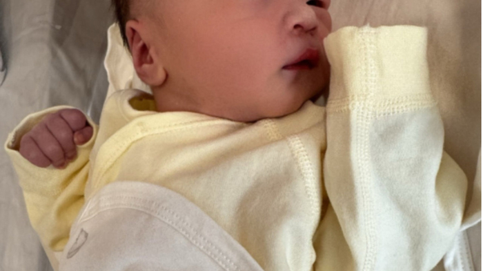 3岁前，娃有3种“禁食”要远离，哪怕是舔也不行