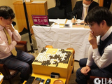 日本棋坛各路豪杰纷纷抢滩 碁圣挑战赛佐田笃史首秀击败井山裕太