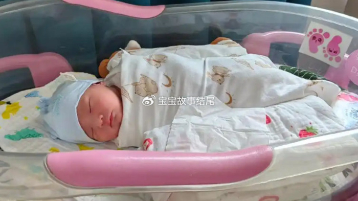 为何宝宝刚出生，就能听懂妈妈说话？儿科医生说出实情，令人唏嘘