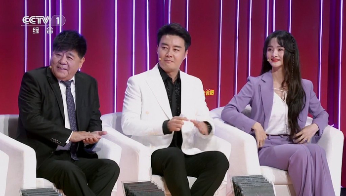 主持严尚嘉,观众讨厌的评委也走了|张英席|星光大道|改版_新浪新闻