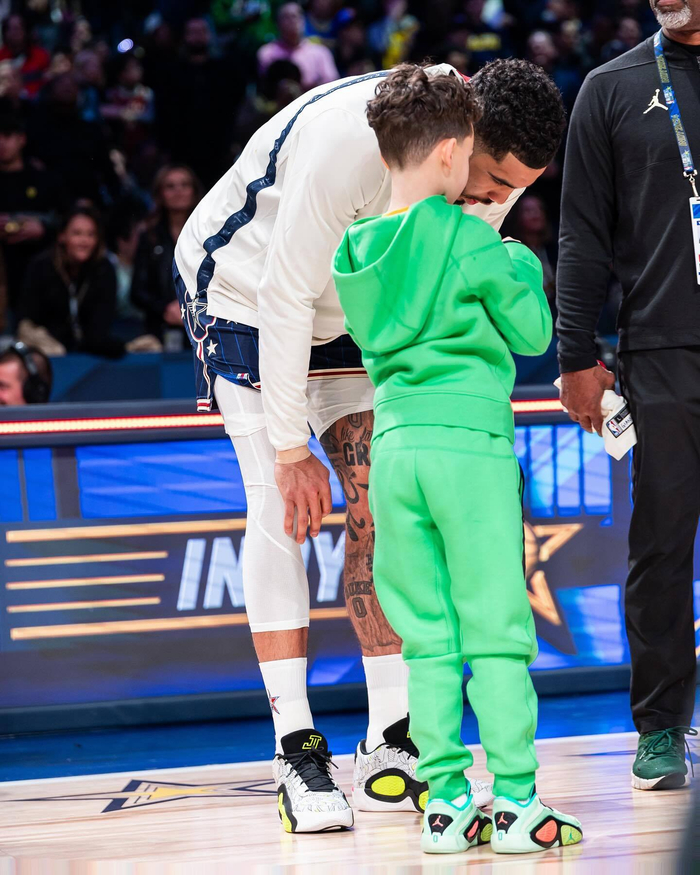 这届全明星都没怎么看到deuce的照片