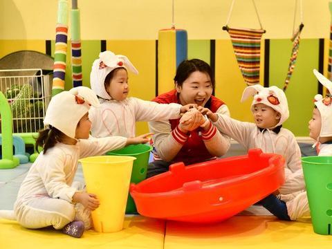 中国多地发放补贴提高生育率