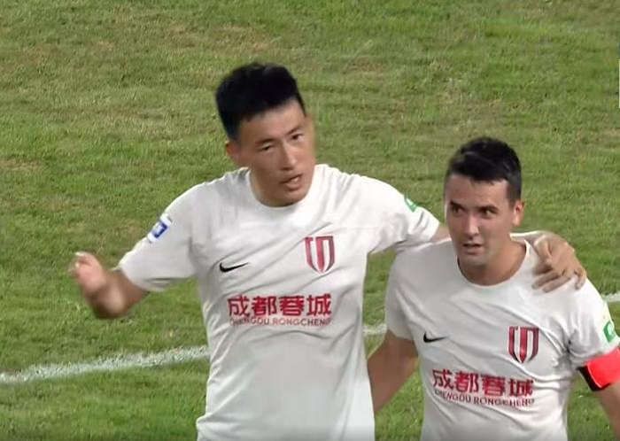 1-0!成都蓉城豪取3连胜,周定洋头球建功,逼近队史首次亚冠