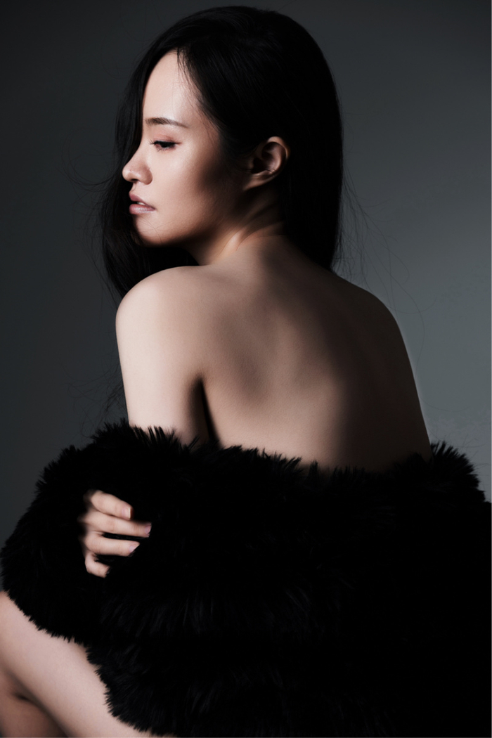 李明锦 国际模特出身的风水师 她的性感优雅大气高贵