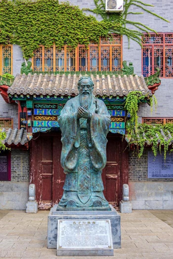 图/青州府贡院孔子像提及山东,有这么一句话广为流传:山东济南中国