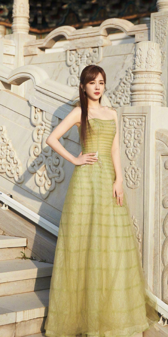 王晓晨壁纸精选好温柔的姐姐