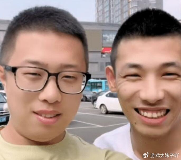 这样的主播一般没有好下场,比如最近就有一位主播被封了,他就是大龙猫
