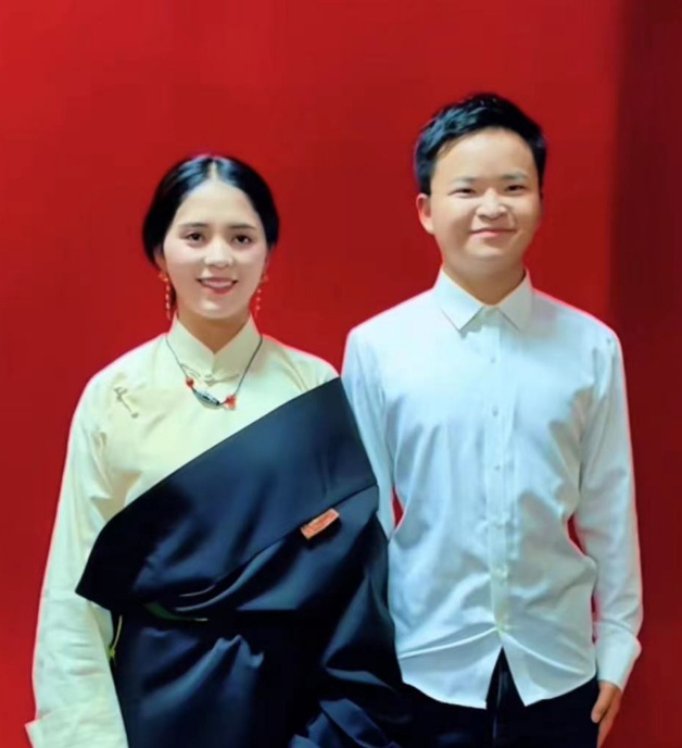 双喜临门!汶川小英雄林浩官宣结婚,女方已怀孕,孕肚明显颜值高|汶川|林浩|小英雄
