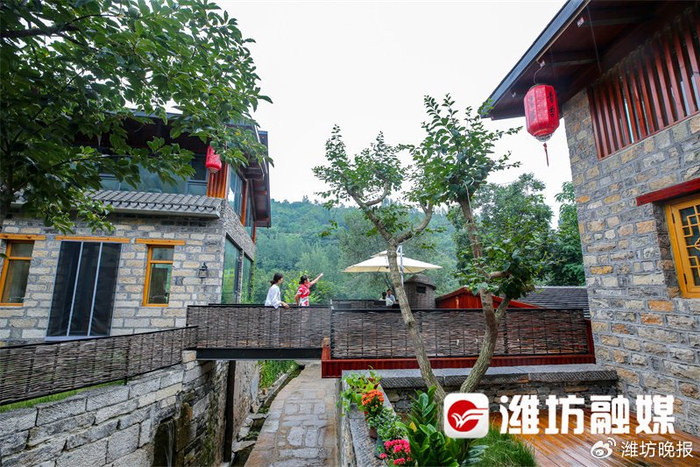 青州"鲁中川藏线"上的民宿(资料图)新产业,主要集中在民宿,有机农业