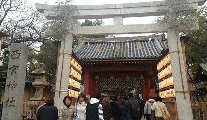 来商业繁盛的大阪,向惠比寿神祈求一整年的好兆头|大阪天满宫|神社