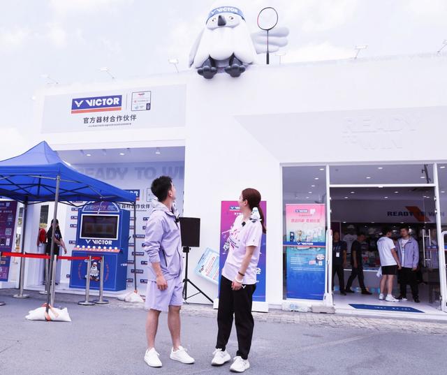 黄雅琼肩膀现厦门白鹭成苏杯赛场亮点