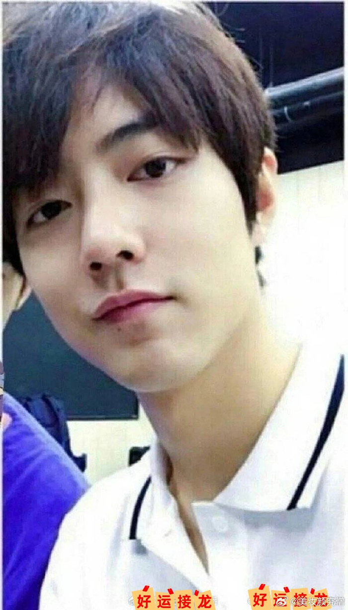 肖战素人时期原来长这样