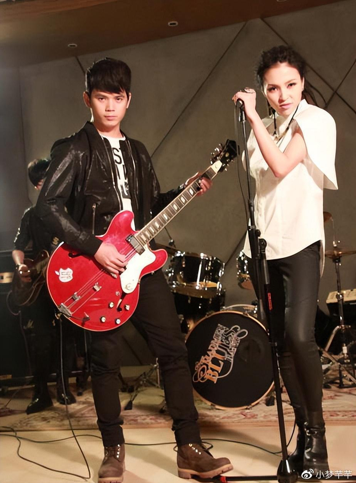 36岁汪峰学员张恒远去世,妻子毕夏发布讣告,透露生前心愿惹泪目